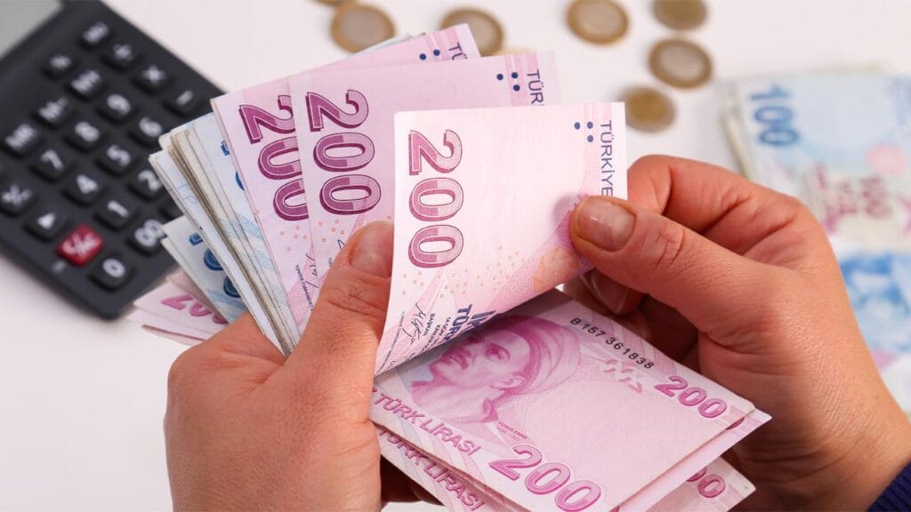 memur maaşlarından %3 kesinti iddiası gündemde
